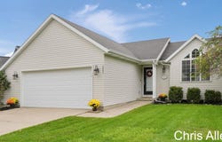 3051 Woodglen Street NW, Grand Rapids, MI 49504