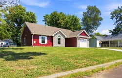 1207 E 11TH Street, Sedalia, MO 65301