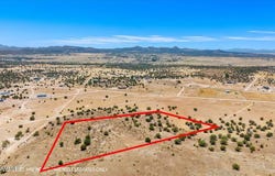 1555 E Great Place, Paulden, AZ 86334