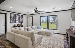 4899 Davis Drive, Marianna, FL 32446