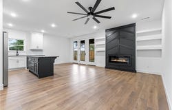 707 S Wright Street, Siloam Springs, AR 72761