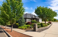 121 RIDGE Dr, LaGrande, OR 97850