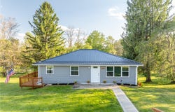 3862 State Route 31, Donegal, PA 15628