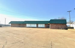 208 Lincoln Drive, Fredericktown, MO 63645