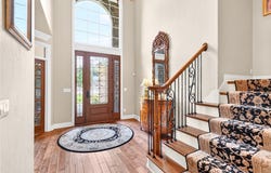 4800 Stonebridge Dr, Hampton, PA 15044