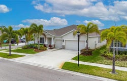 446 6TH Avenue NW, RUSKIN, FL 33570