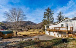 2888 Beaverdam Road, Canton, NC 28716