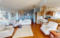 94120 STRAHAN St, GoldBeach, OR 97444