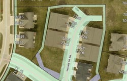 7110/7112 Waterview Dr SW, Cedar Rapids, IA 52404