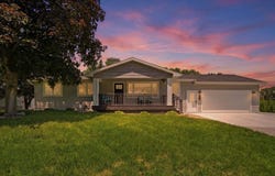 3553 E Shaulis Road, Waterloo, IA 50702