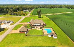 2452 State Route 77, Atwood, TN 38220