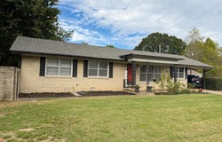1302 Walnut Street, Arkadelphia, AR 71923