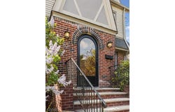 81 Boyden Ave, Maplewood Twp., NJ 07040-1954