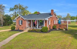 110 Pinehaven Dr, Ninety Six, SC 29666