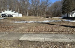 528 E Main Street, Ionia, MI 48846