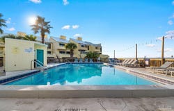 8520 Gulf Blvd, Navarre Beach, FL 32566