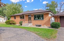 6516 Georgia Avenue N, Brooklyn Park, MN 55428