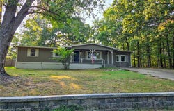 16 Amesbury Lane, Bella Vista, AR 72715