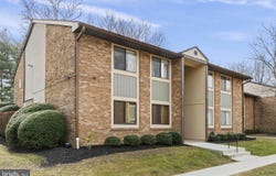 115 E KINGS HIGHWAY, MAPLE SHADE, NJ 08052