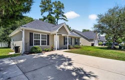 146 Robert Conway Ct., Georgetown, SC 29440