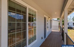337 N 18th St, Philomath, OR 97370
