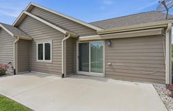 300 Prairie Bluff Dr., Sergeant Bluff, IA 51054