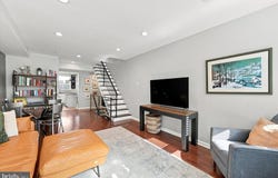 1920 S WARNOCK Street, PHILADELPHIA, PA 19148