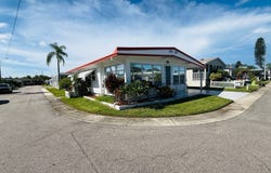 1415 Main St, Dunedin, FL 34698
