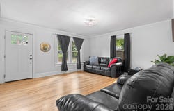 331 5th Avenue SE, Hickory, NC 28602