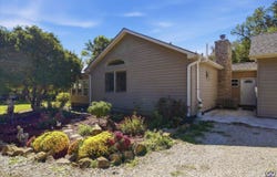 9329 NW Wilson RD, Topeka, KS 66618