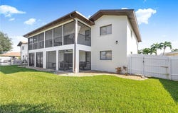 3720 SE 10th Avenue, Cape Coral, FL 33904