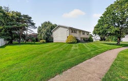 59 Mallory Road, Spring Valley, NY 10977