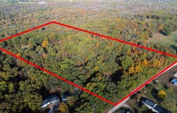 S 2125 Road, Stockton, MO 65785