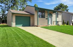 736 DICKENS Avenue, Glendale Heights, IL 60139