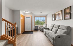 345 Roosevelt Street S, Cambridge, MN 55008