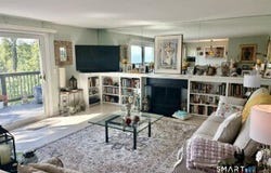 24 Harbour Village, Branford, CT 06405