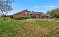 1400 Radisson Drive, Hewitt, TX 76643