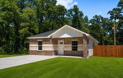 108 Navajo Drive, Mabank, TX 75156