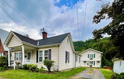 471 Hambley, Pikeville, KY 41501