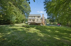 48 June St, Northbridge, MA 01534