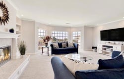 972 Skylark Drive, La Jolla, CA 92037