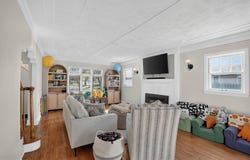 928 Kimball Ave., Waterloo, IA 50702