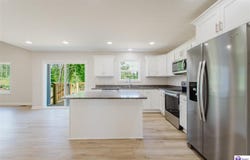 80 Valerie Court, Brandenburg, KY 40108
