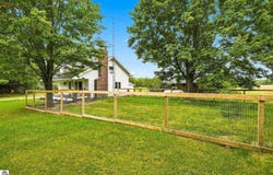 3433 E 46 Road, Cadillac, MI 49601