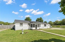 223 E North Street, Crestline, OH 44827