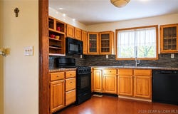 5851 Chapel Bluff, Macks Creek, MO 65786