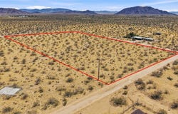 57541 Encantado Road, Landers, CA 92285