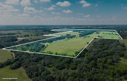 5018 Wolters Rd, Schulenburg, TX 78956