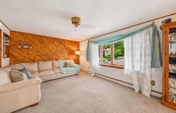 9 Foxcroft Lane, Patchogue, NY 11772