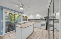 2668 Williamsburg Circle, Auburn Hills, MI 48326
